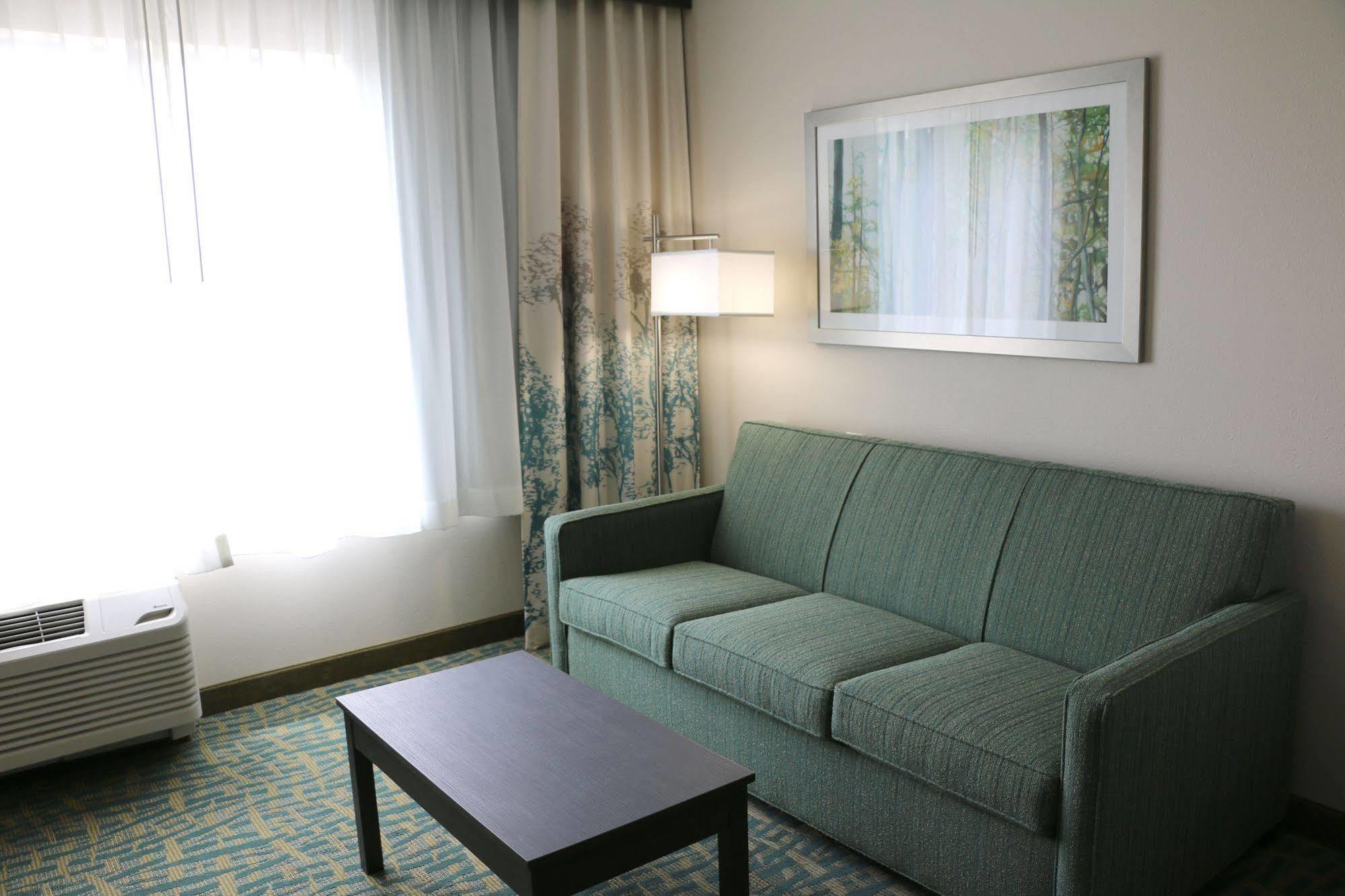 Holiday Inn Express & Suites - Hendersonville Se - Flat Rock, An Ihg Hotel Exterior foto